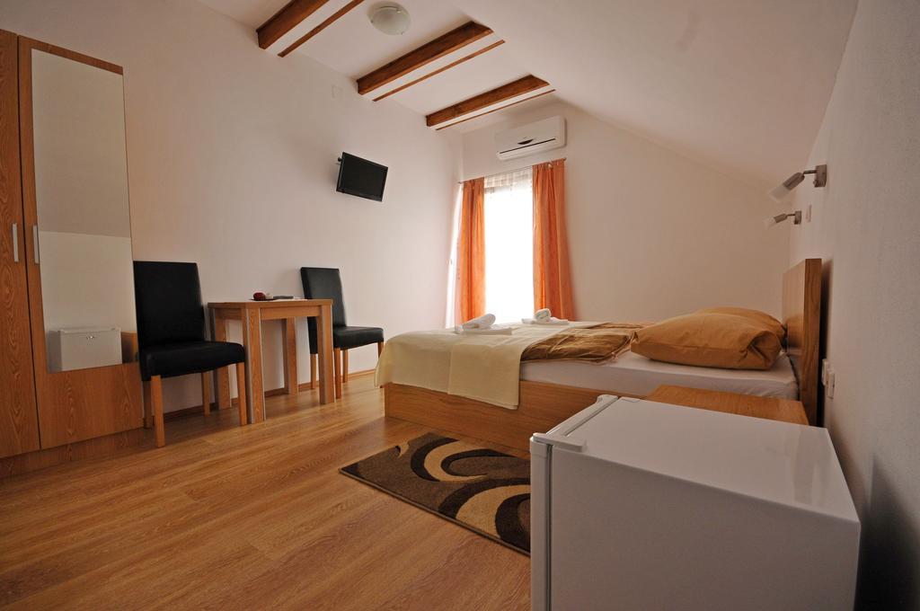 Guest House Korita Grabovac  Rom bilde